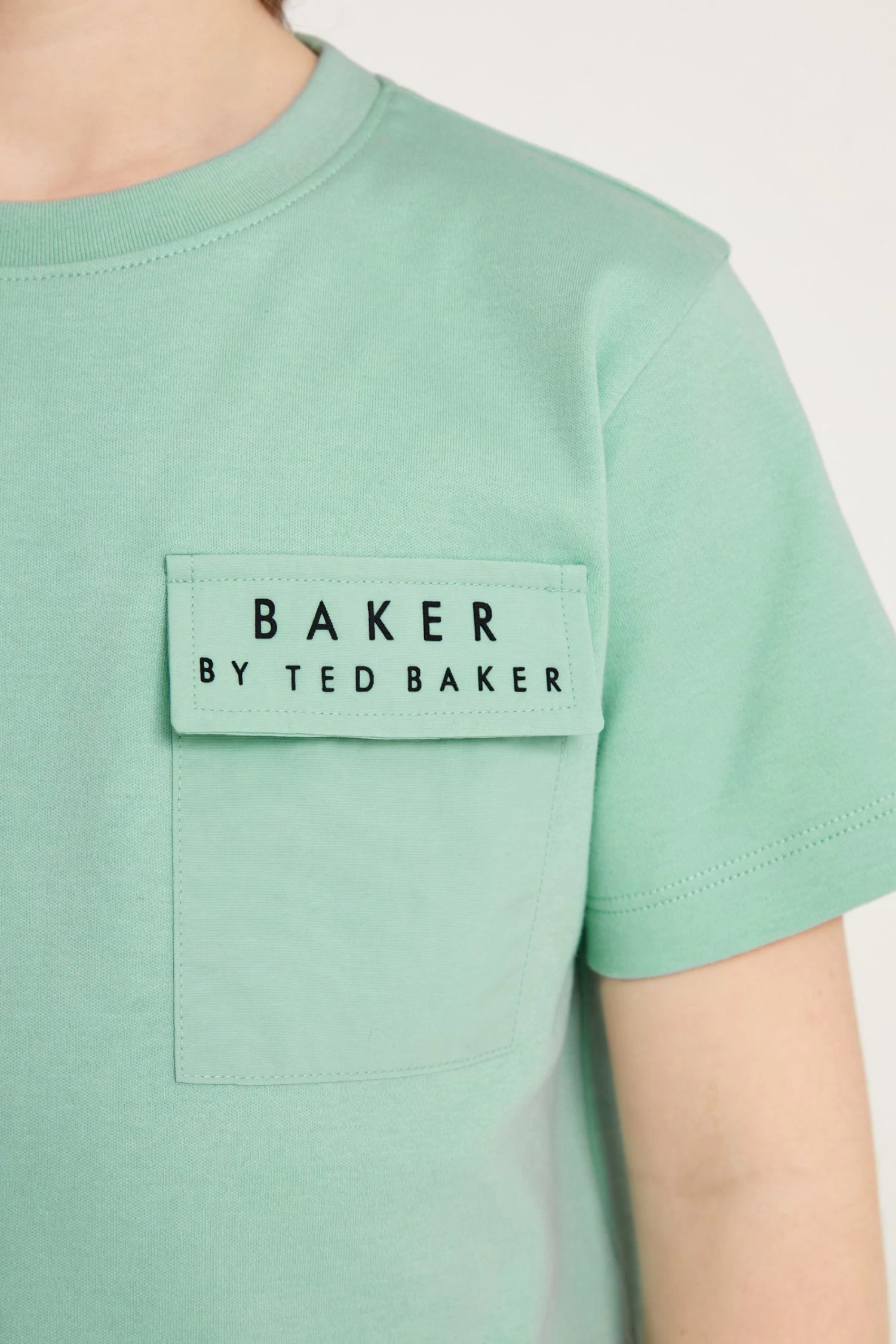 Baker By Ted Baker Pocket T-Shirt - Image 8