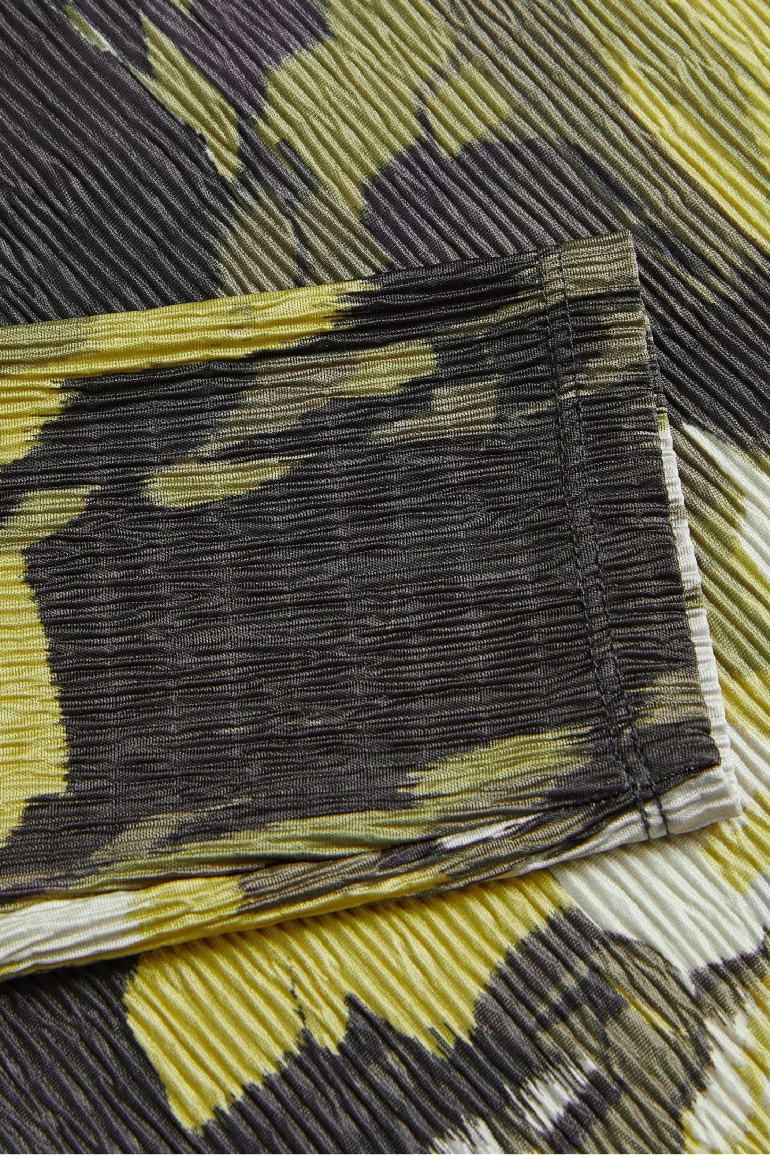 Ted Baker Light Green Jolien Scoop Neck Fitted T-Shirt - Image 5