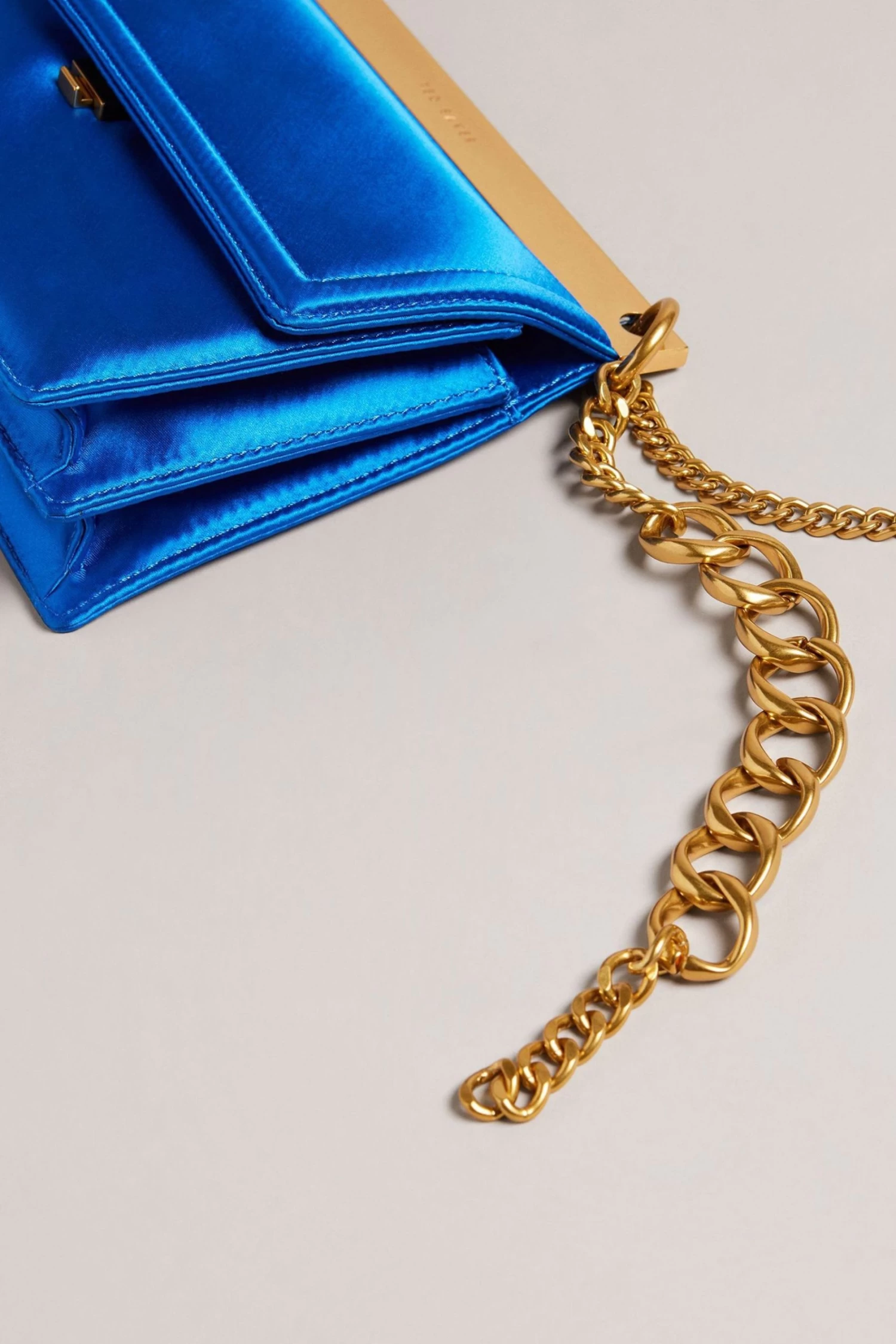 Ted Baker Mini Blue Kialynn Chunky Chain Shoulder Bag - Image 3