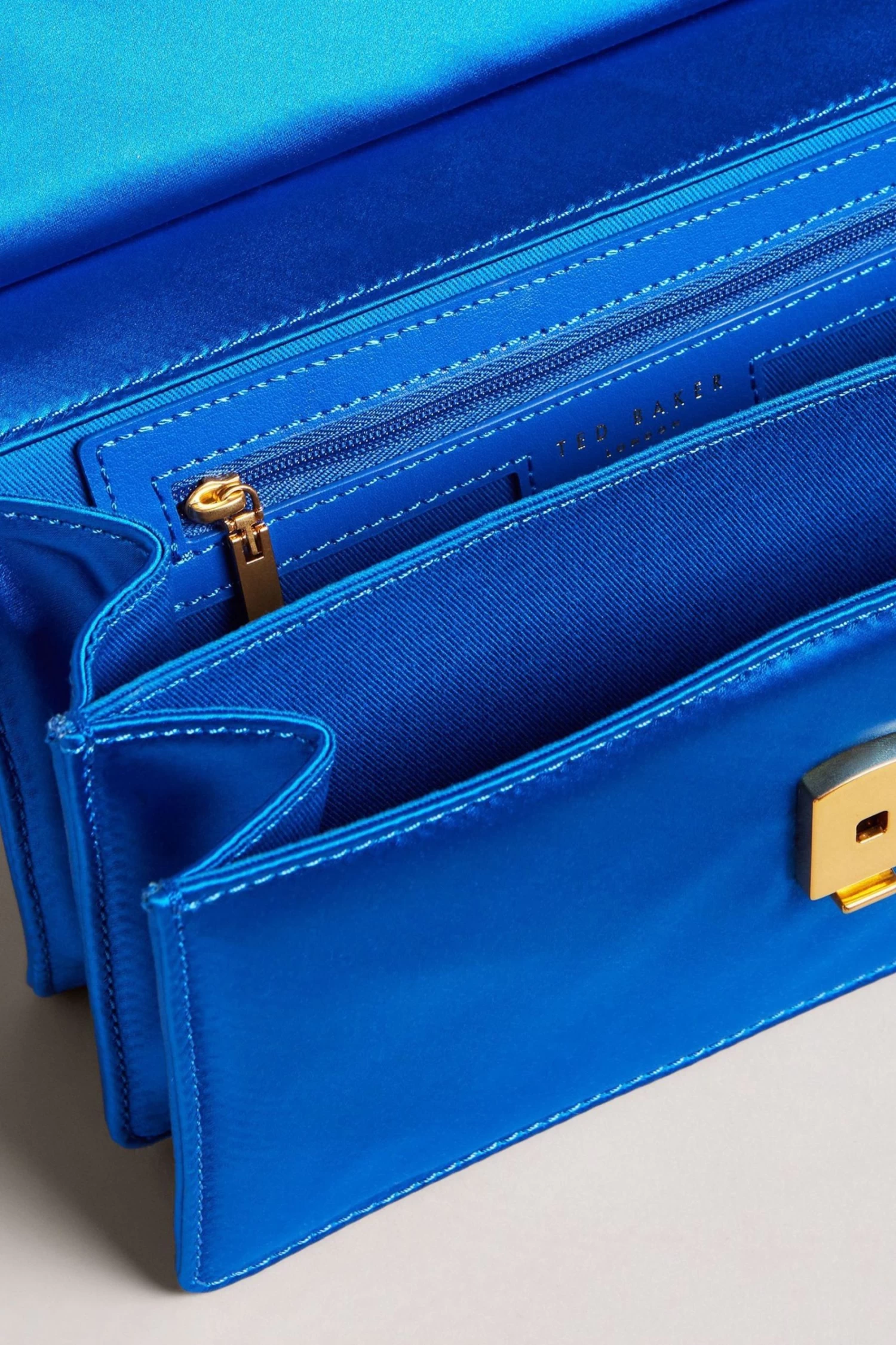 Ted Baker Mini Blue Kialynn Chunky Chain Shoulder Bag - Image 4