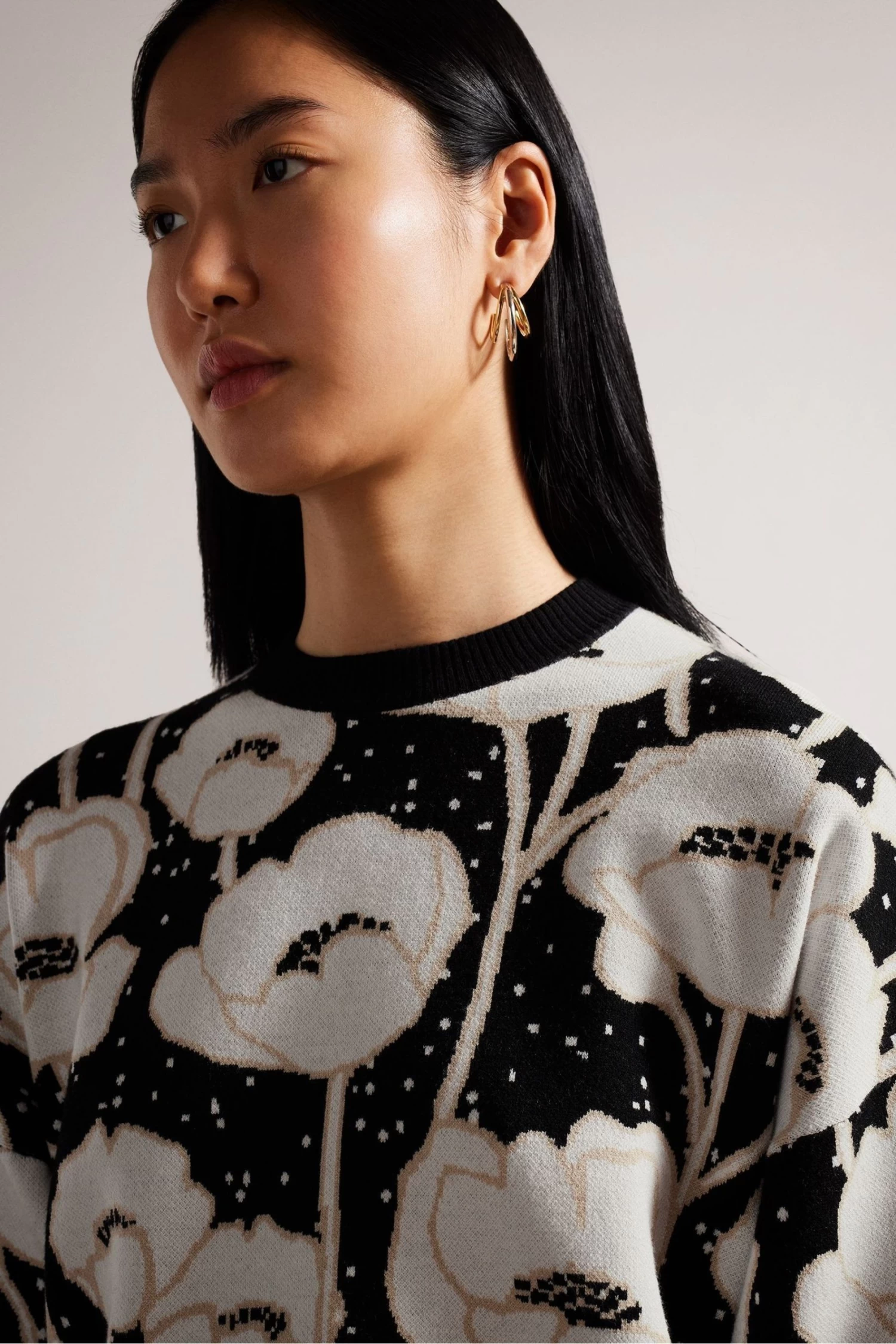 Ted Baker Pipha Black Cropped Jacquard Knitted Sweatshirt - Image 4