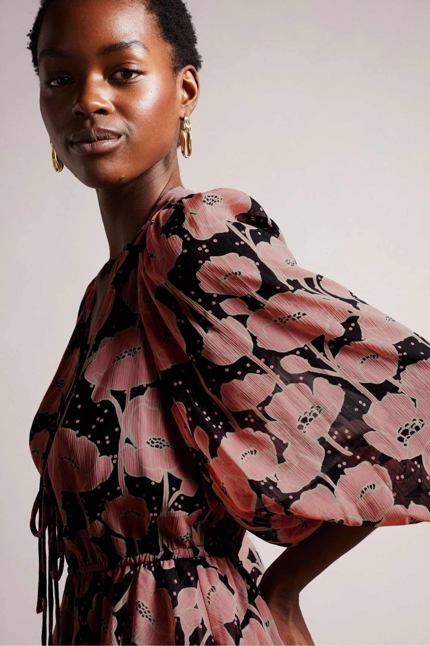 Ted Baker Priana Black V-Neck Printed Tie Front Mini Dress - Image 4