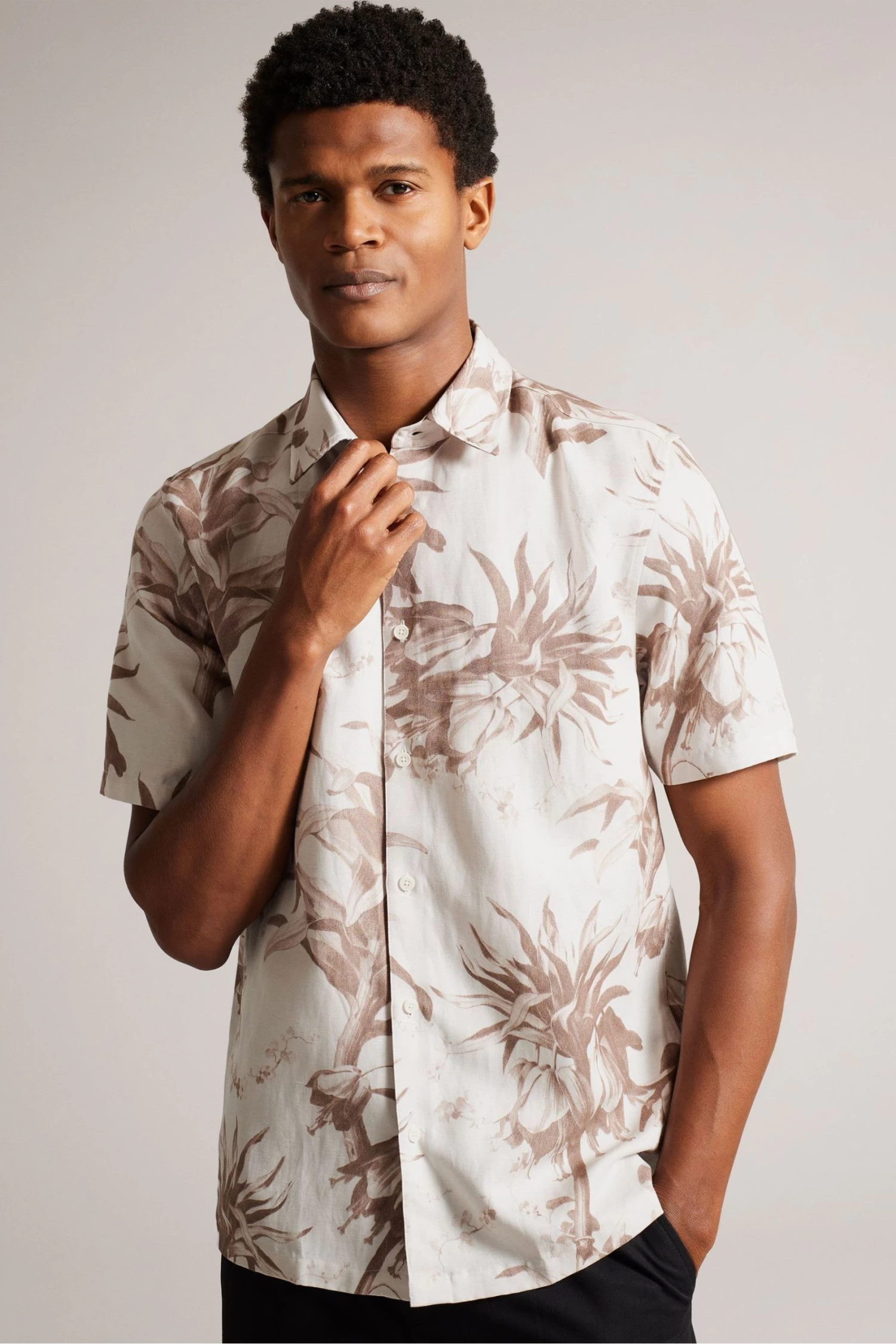 Ted Baker Belmar Natural Short Sleeve Linen Blend Floral Shirt