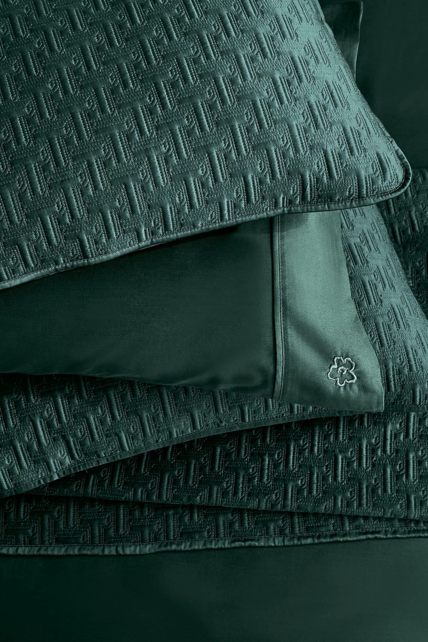 Ted Baker T Quilted Polysatin Sham Pillowcase - Image 3