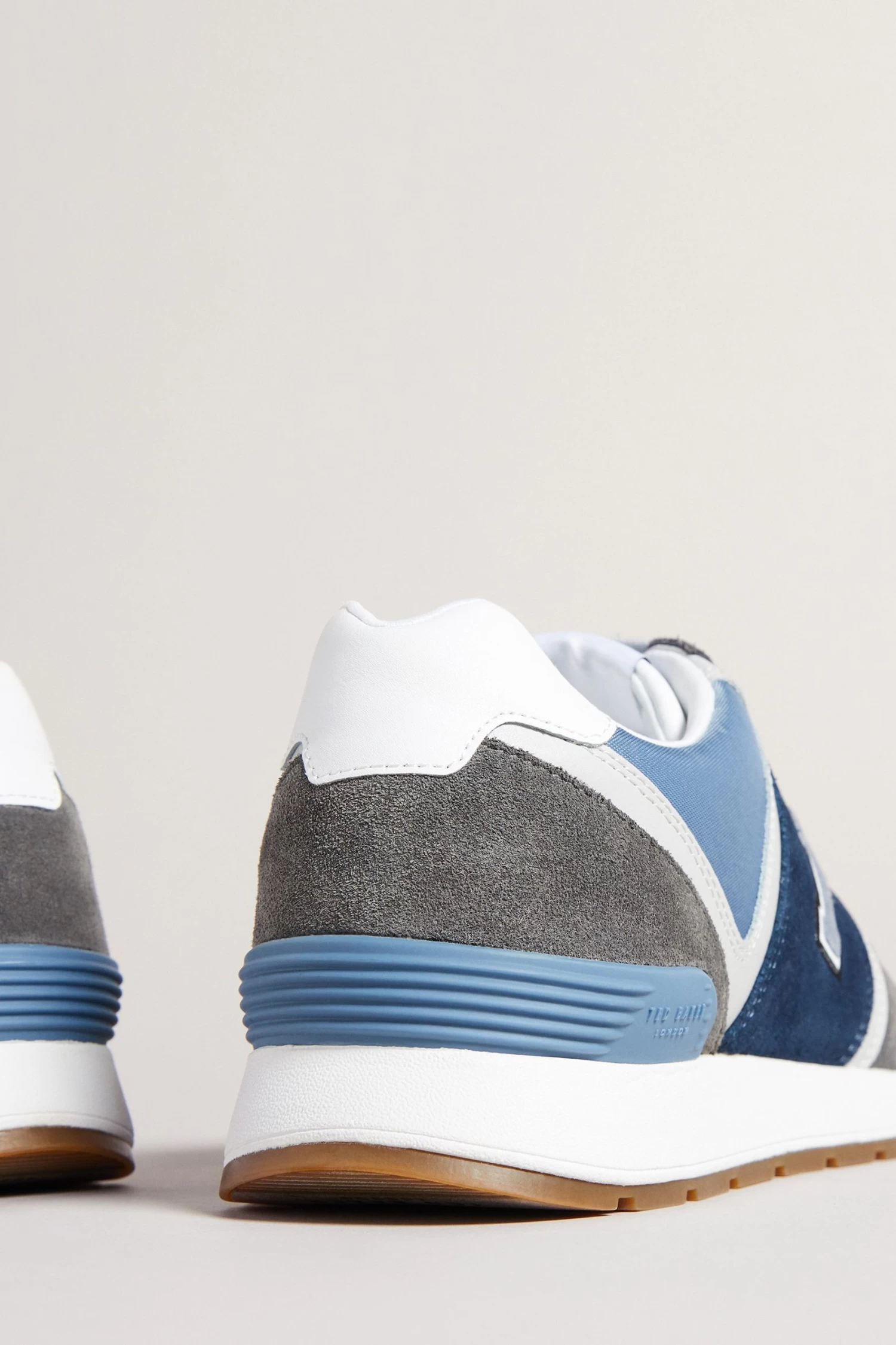 Ted Baker Gregory Charcoal Grey Retro T Runner Trainers - Image 4