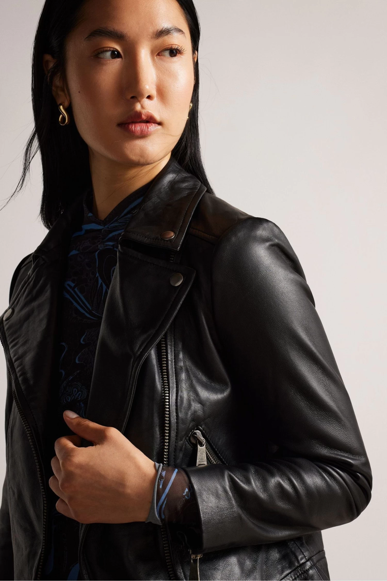 Ted Baker Ellaar Black Fitted Leather Biker Jacket - Image 4